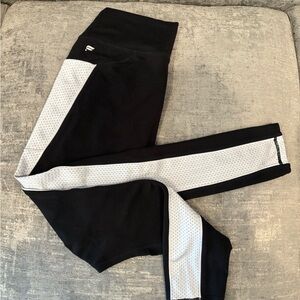 Fabletics Define PowerHold High-Waisted 7/8 Legging with Pockets - Size S